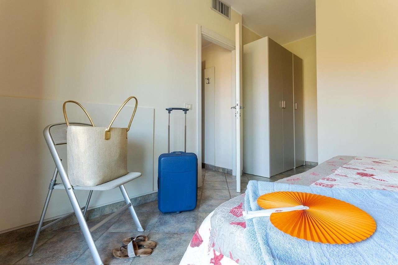 Residence Greco San Bartolomeo Al Mare Extérieur photo