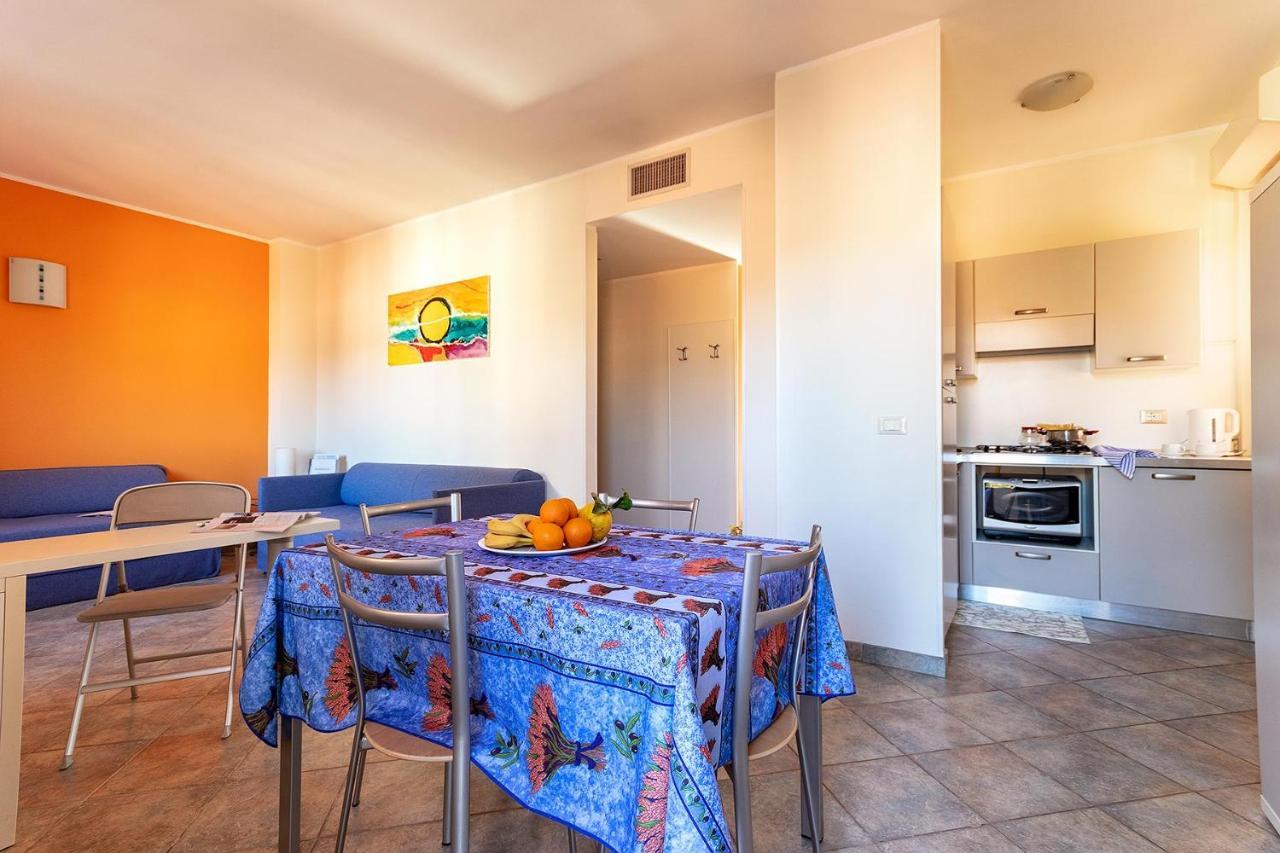 Residence Greco San Bartolomeo Al Mare Extérieur photo