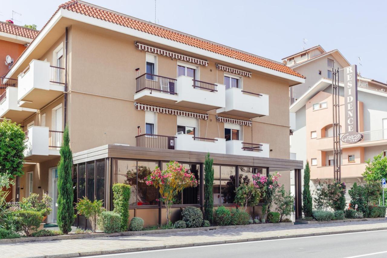 Residence Greco San Bartolomeo Al Mare Extérieur photo