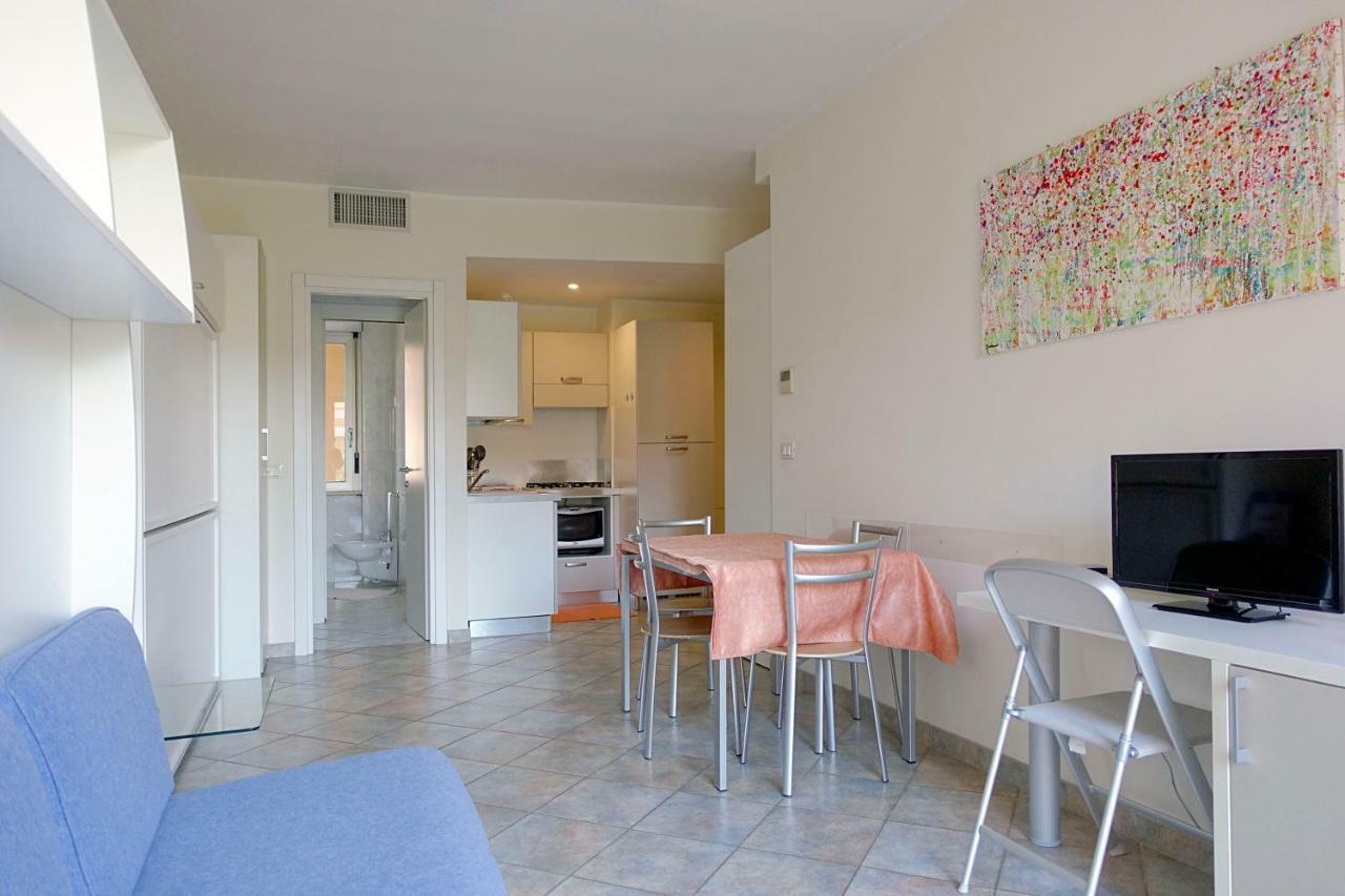 Residence Greco San Bartolomeo Al Mare Extérieur photo