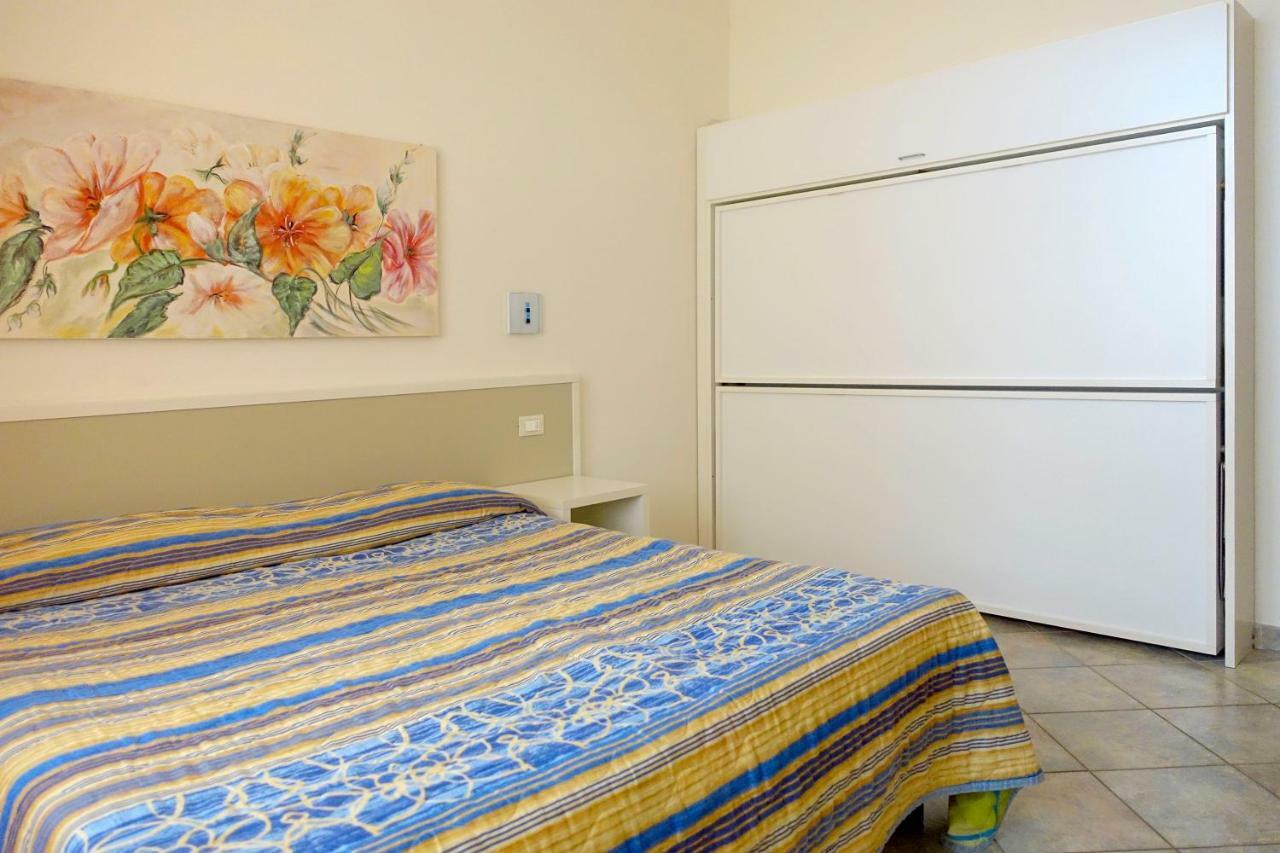 Residence Greco San Bartolomeo Al Mare Extérieur photo